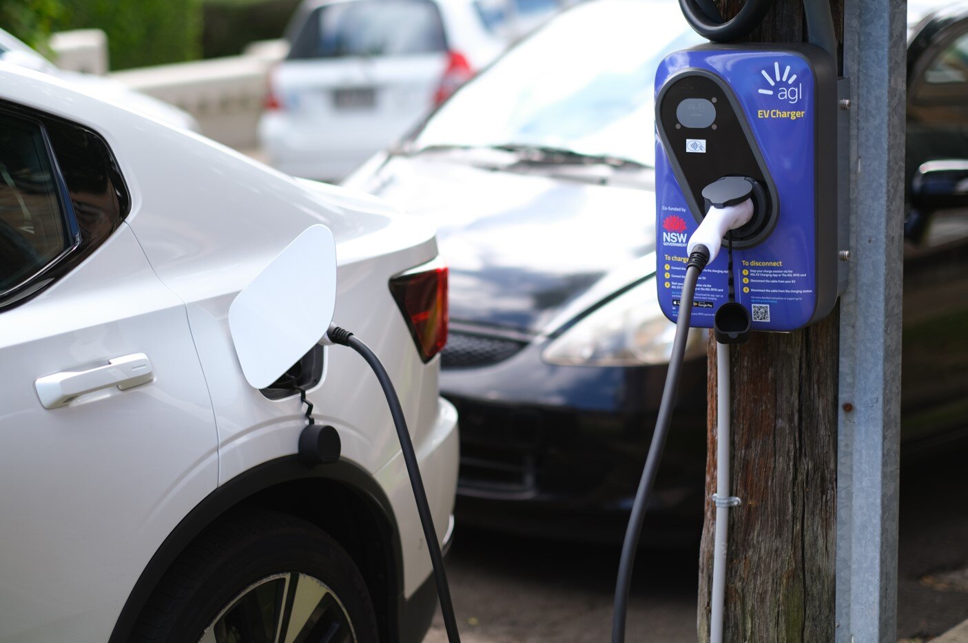 agl-ev-kerbside-pole-chargers