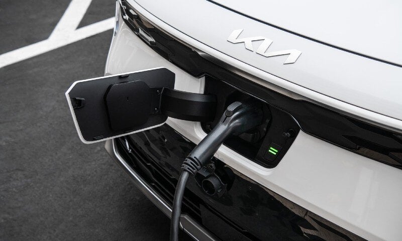 kia-niro-ev-australia_charging-point