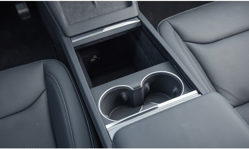 tesla-model-3-highland-australia_interior-cup-holder